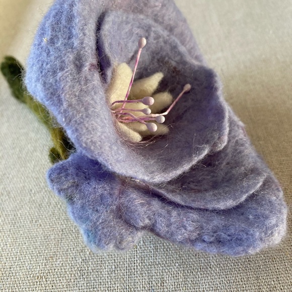 🐑 Hand Felted Floral Metal Barrettes Variety of Blooms to Choose Made From… - Picture 3 of 15